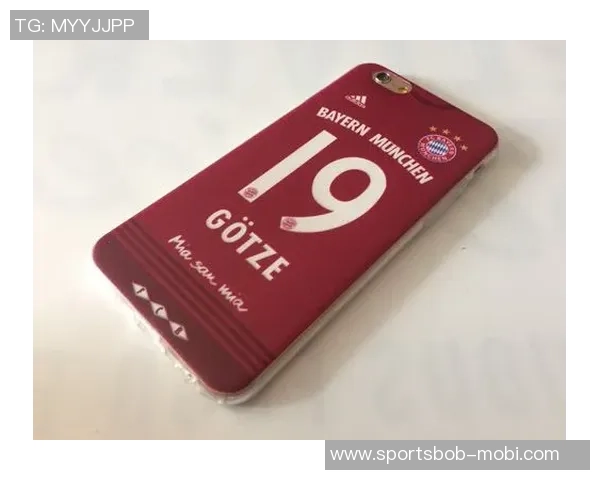 阿联酋企业拜访巴萨赠送定制iPhone17ProMax给全队球员